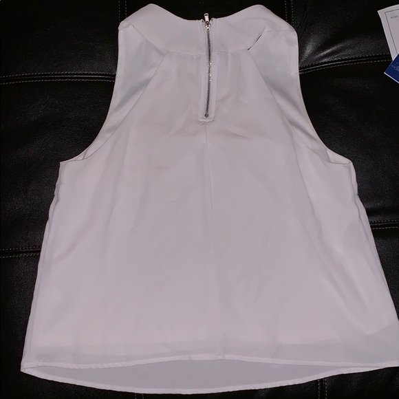 Forever 21 White blouse with detail zipper - Picture 2 of 3